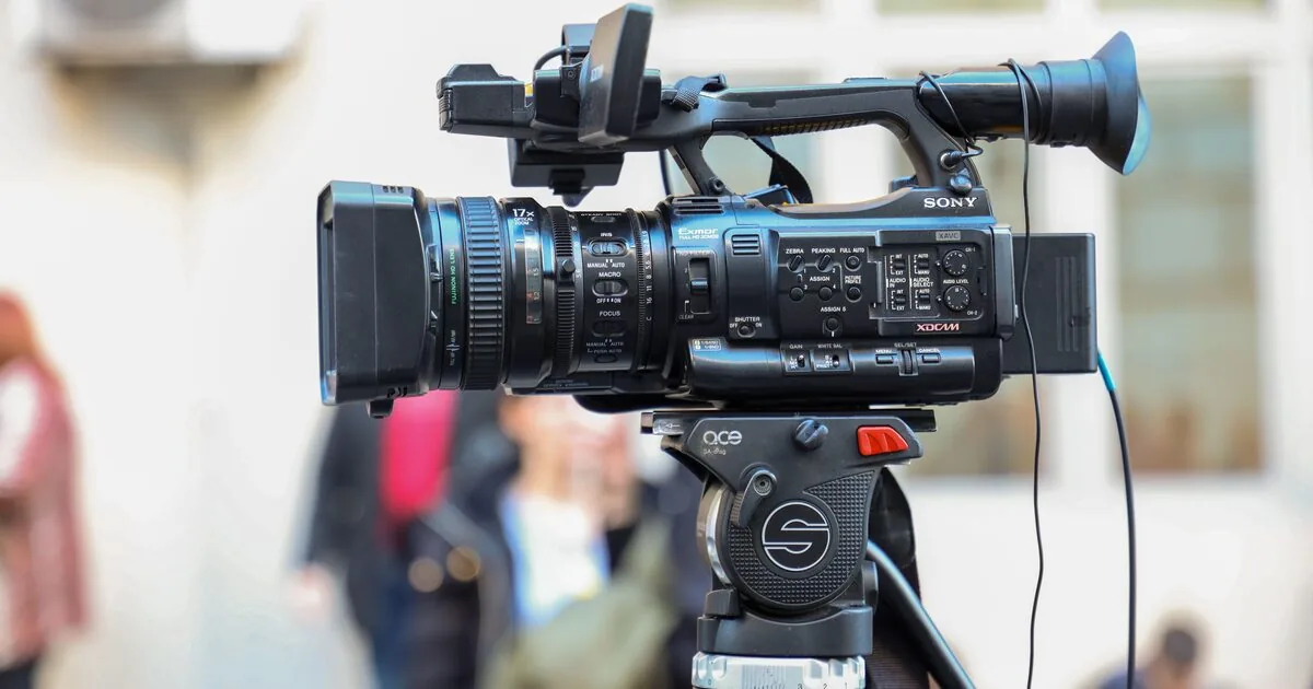 Videós tartalom vállalkozásoknak: miért nyer a profi felvétel a telefonos kapkodással szemben