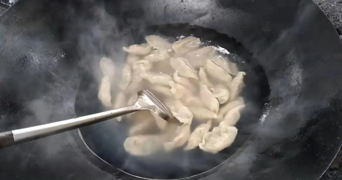 Wok ételek otthon: technikák, alapanyagok és gyors receptek